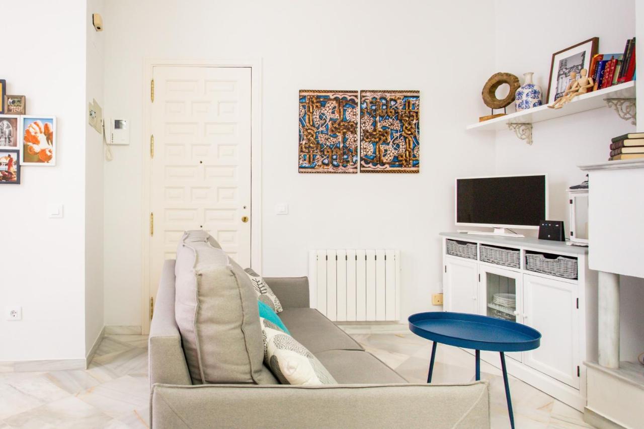 Mágico apartamento en casa palacio del siglo XVII Siviglia Esterno foto
